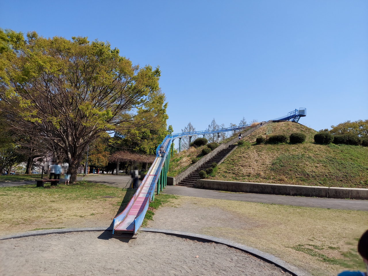 霞間ヶ渓スポーツ公園滑り台