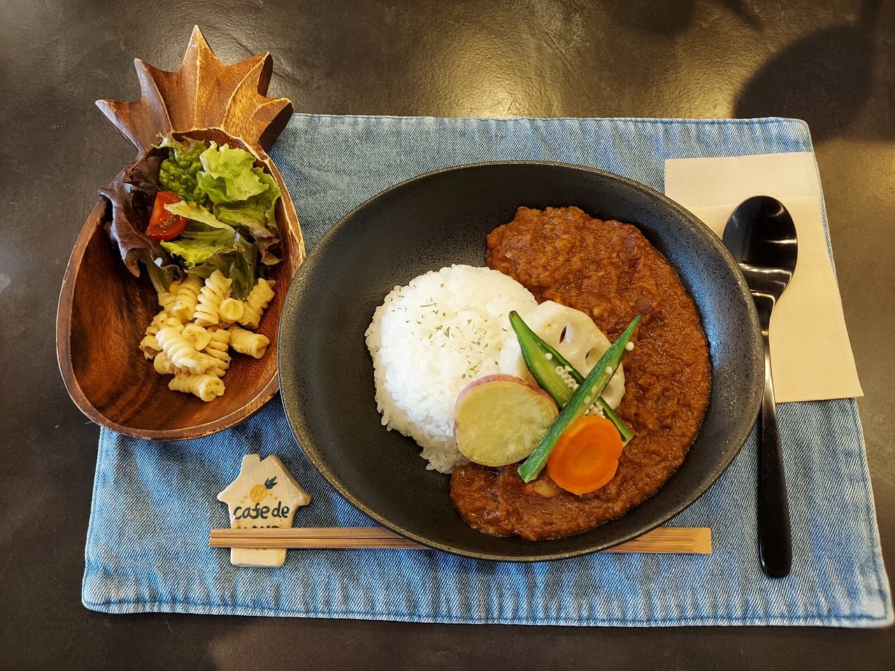 cafe de stANDuランチ