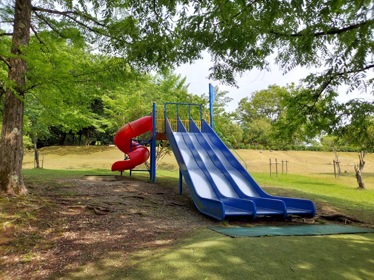 かみいしづ緑の村公園
