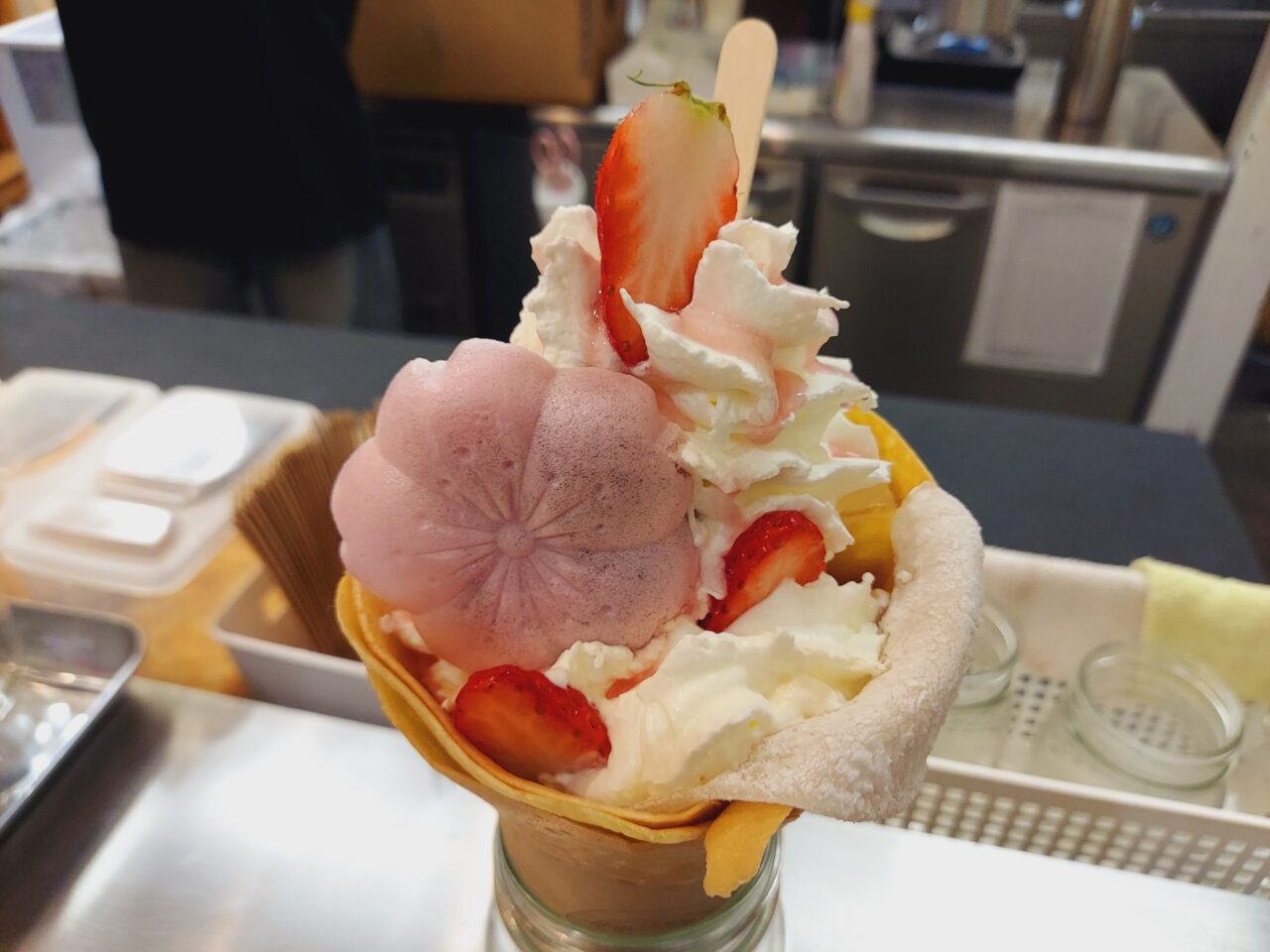 究極の生クリームクレープ　CinqMinutes 大垣店