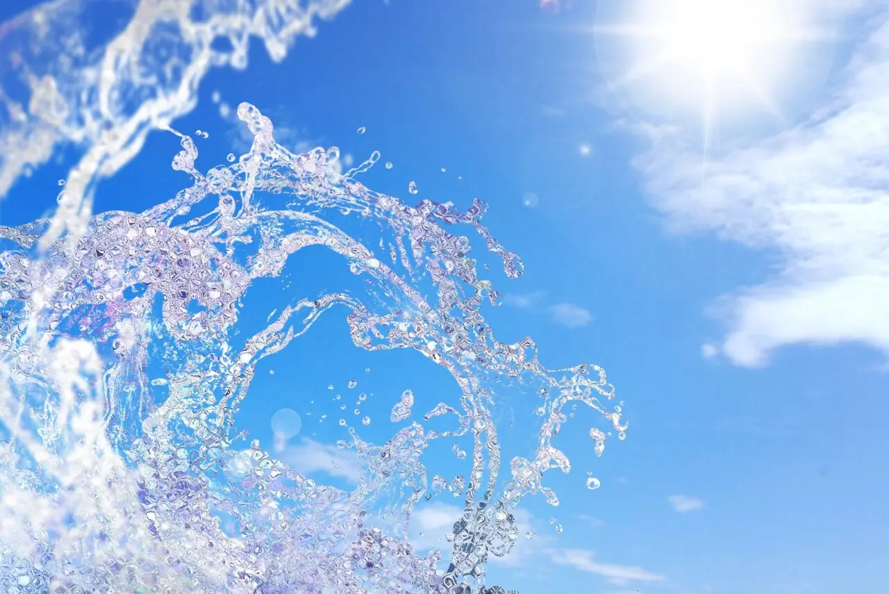 水